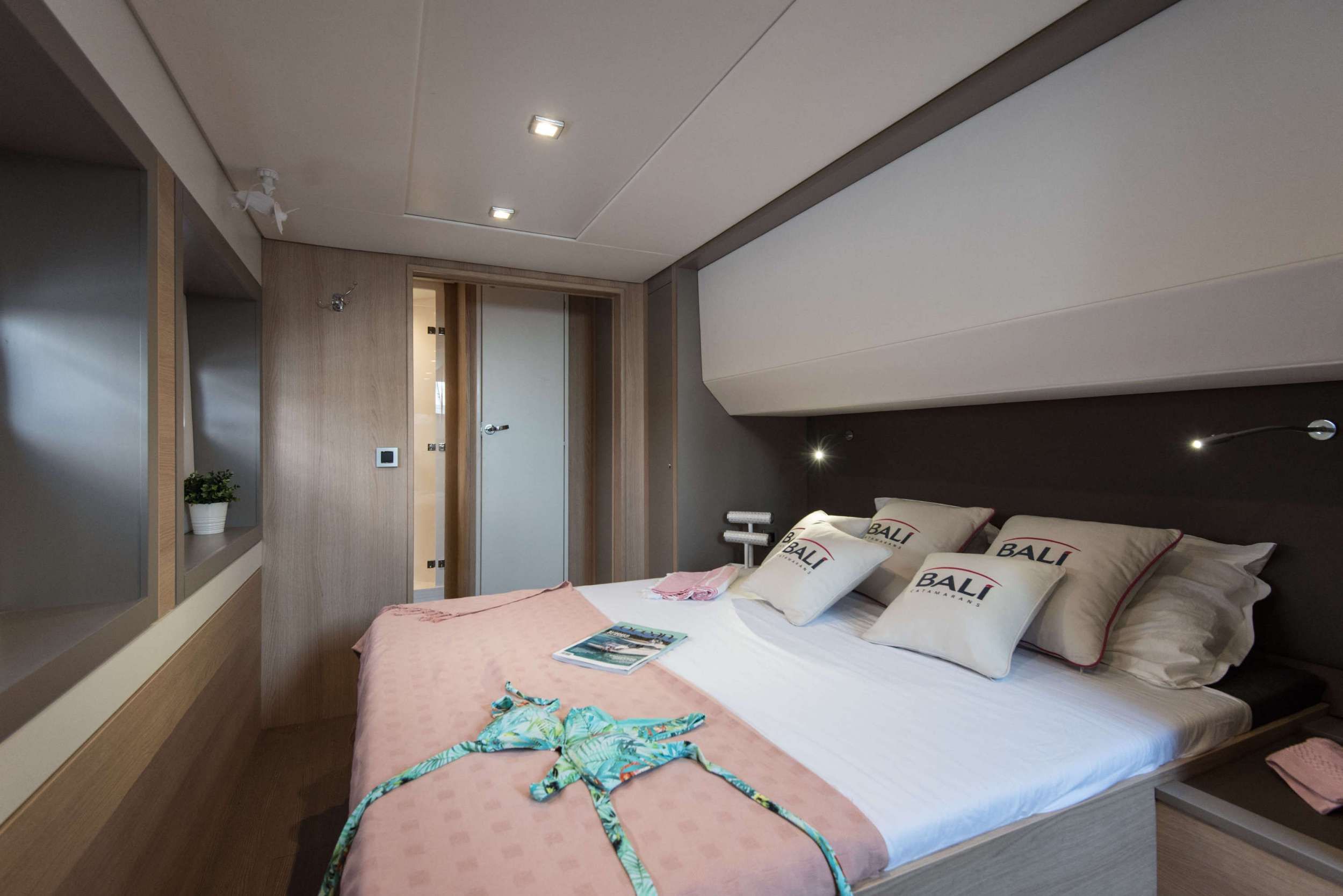 ITHAKA - double bed cabin