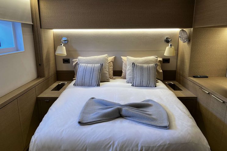 Charter Yacht JUST MARIE 2 - Lagoon Seventy 8 - 3 Cabins - Athens - Mykonos - Paros - Greece