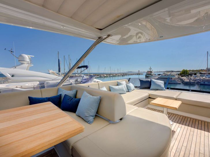 MIKEL ANGELO MIKEL ANGELO