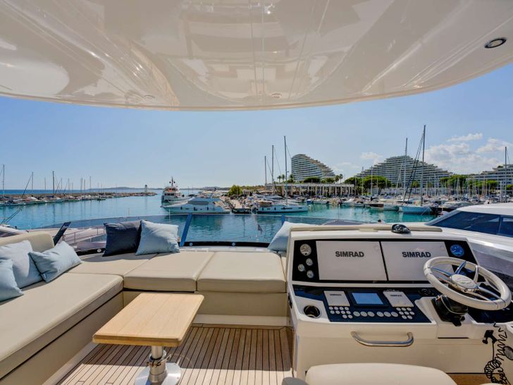 MIKEL ANGELO MIKEL ANGELO