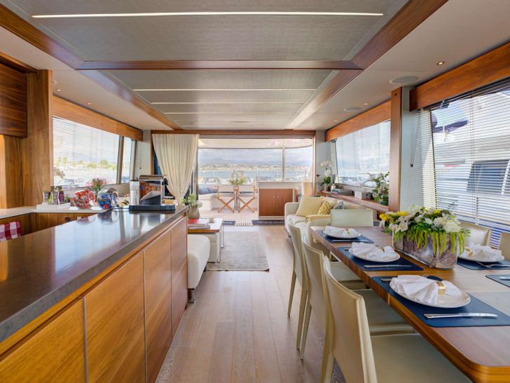 MIKEL ANGELO MIKEL ANGELO