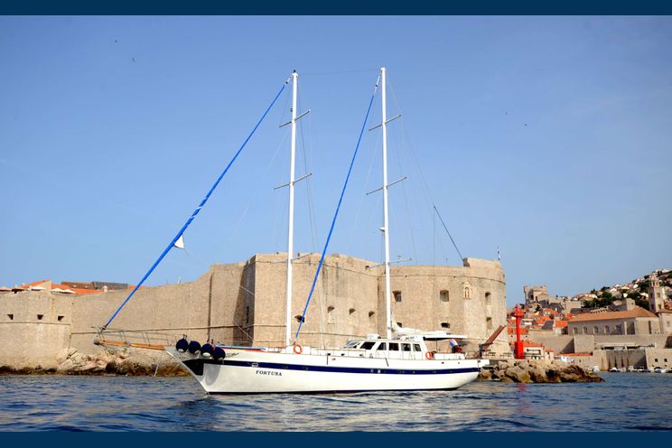 Charter Yacht FORTUNA - Aegean Build 108 - 7 Cabins - Split - Zadar - Croatia