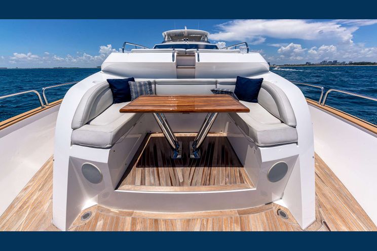 Charter Yacht MIRRACLE - Sunseeker 95 - 4 Cabins - Nassau - Staniel Cay - Exumas