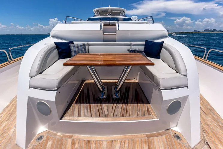 Charter Yacht MIRRACLE - Sunseeker 95 - 4 Cabins - Nassau - Staniel Cay - Exumas