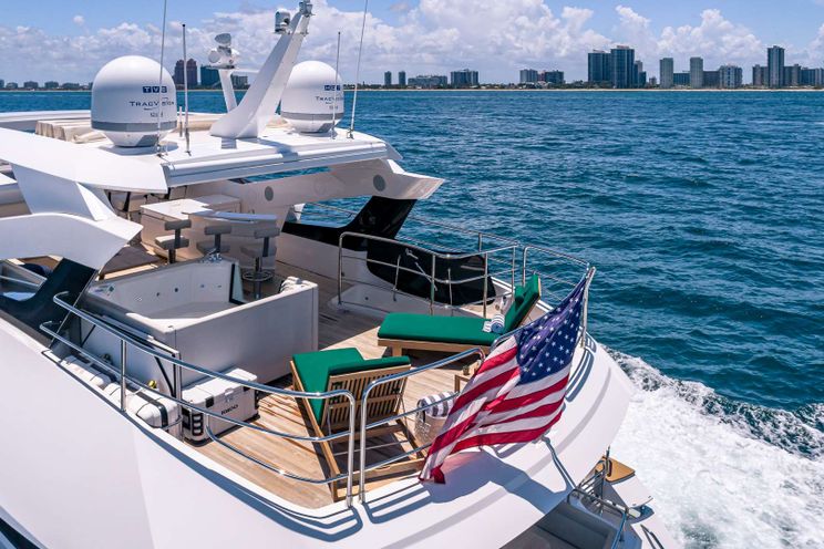 Charter Yacht MIRRACLE - Sunseeker 95 - 4 Cabins - Nassau - Staniel Cay - Exumas