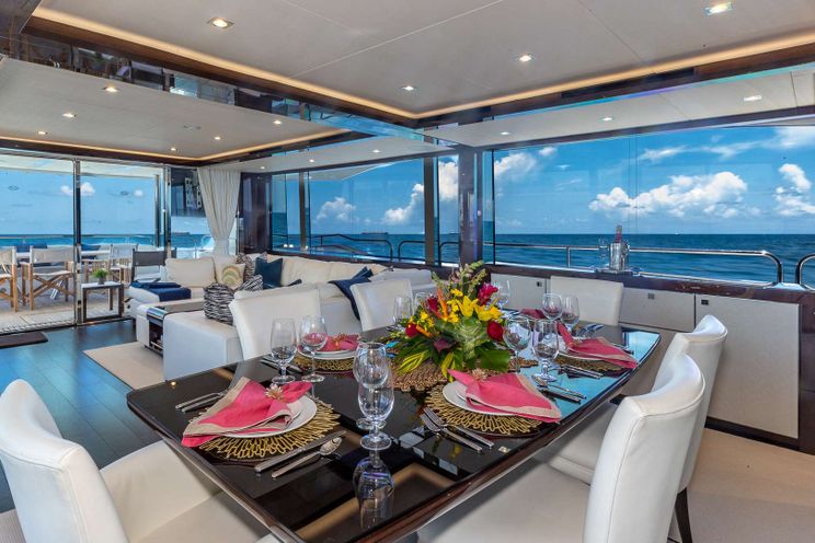 Charter Yacht MIRRACLE - Sunseeker 95 - 4 Cabins - Nassau - Staniel Cay - Exumas