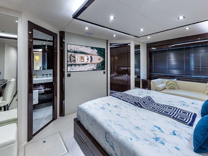 MIRRACLE - VIP Stateroom