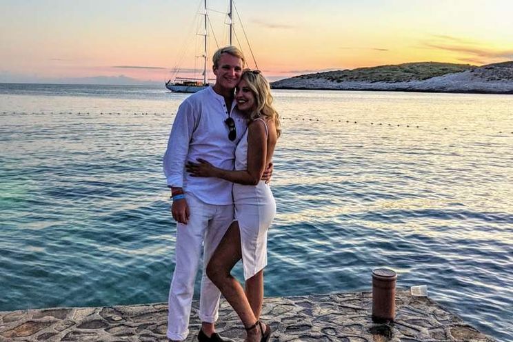 Crew member Meet the crew for season 2021/22: Captain Jonah and chef Nicole<br /><br />Captain Jonah: Born & raised in Colorado, Jonah grew up with a love for the outdoors. After studying Architectural Engineering at the University of Texas, Jonah worked in c