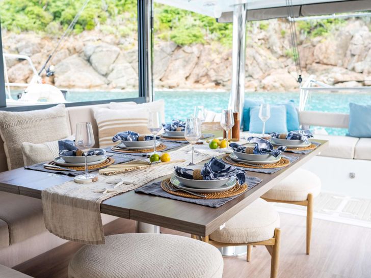 OCEANA Bali 4.8 - Gourmet Dining Set Up OCEANA Bali 4.8 - Gourmet Dining Set Up