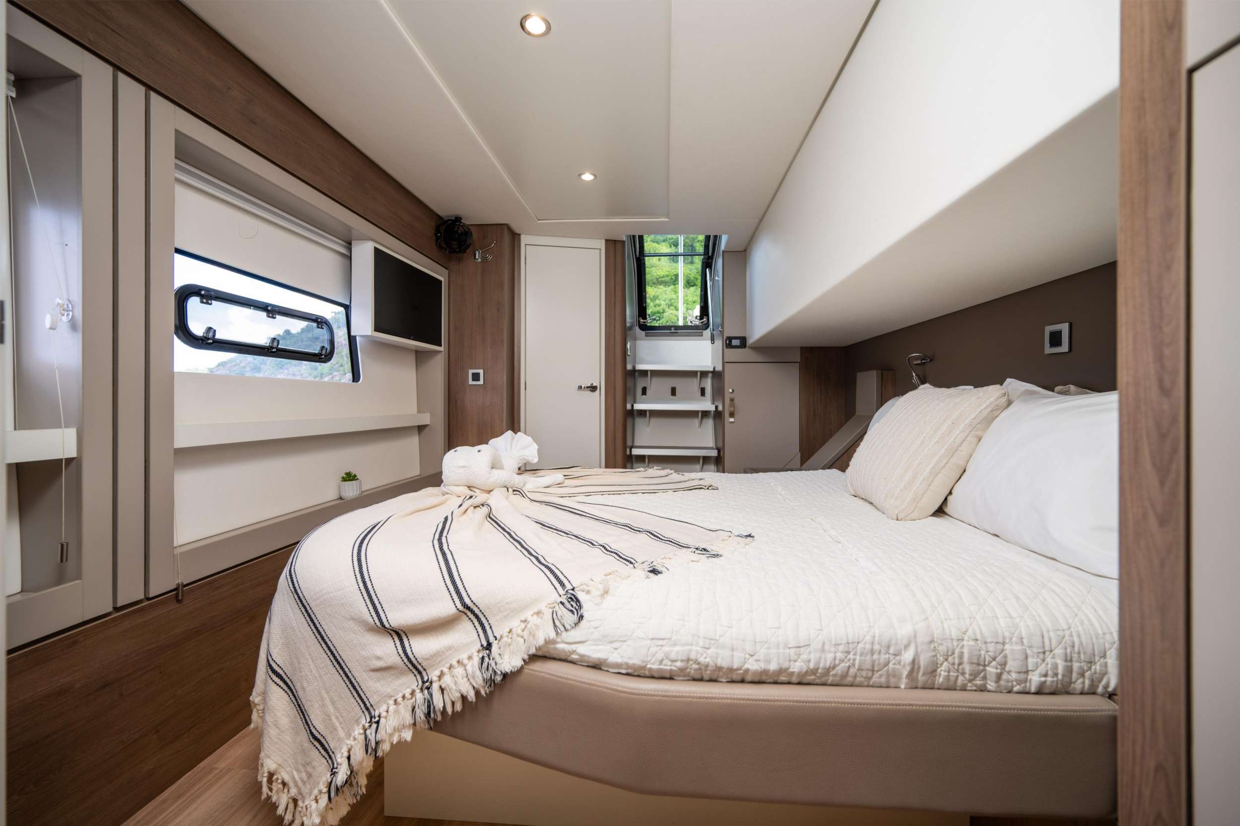 OCEANA Bali 4.8 - Double Cabin