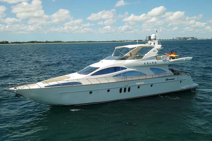 Charter Yacht AZURE - Azimut 80 - 4 Cabins - Bahamas