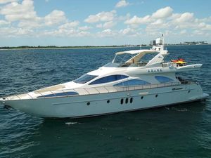 AZURE - Azimut 80 - 4 Cabins - Bahamas AZURE - Azimut 80 - 4 Cabins - Bahamas