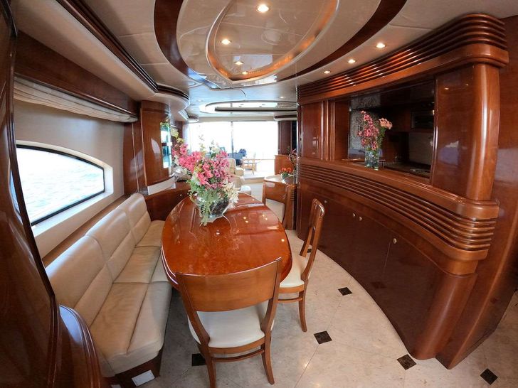 AZURE - Azimut 80 - Dining AZURE - Azimut 80 - Dining