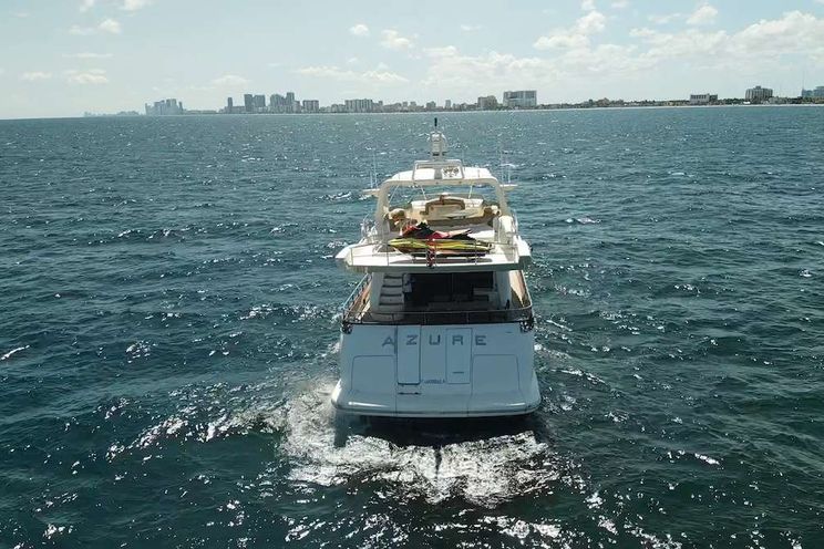 Charter Yacht AZURE - Azimut 80 - 4 Cabins - Bahamas