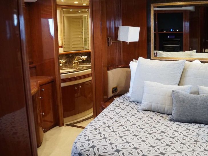 AZURE - Azimut 80 - Master AZURE - Azimut 80 - Master