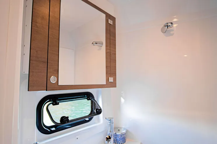 Charter Yacht BAVARIAN BLISS - Bali 4.8 - 4 Cabins - Tortola - Anegada - Virgin Gorda - BVI - Caribbean