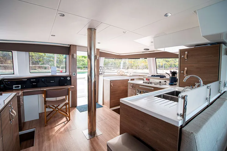 Charter Yacht BAVARIAN BLISS - Bali 4.8 - 4 Cabins - Tortola - Anegada - Virgin Gorda - BVI - Caribbean