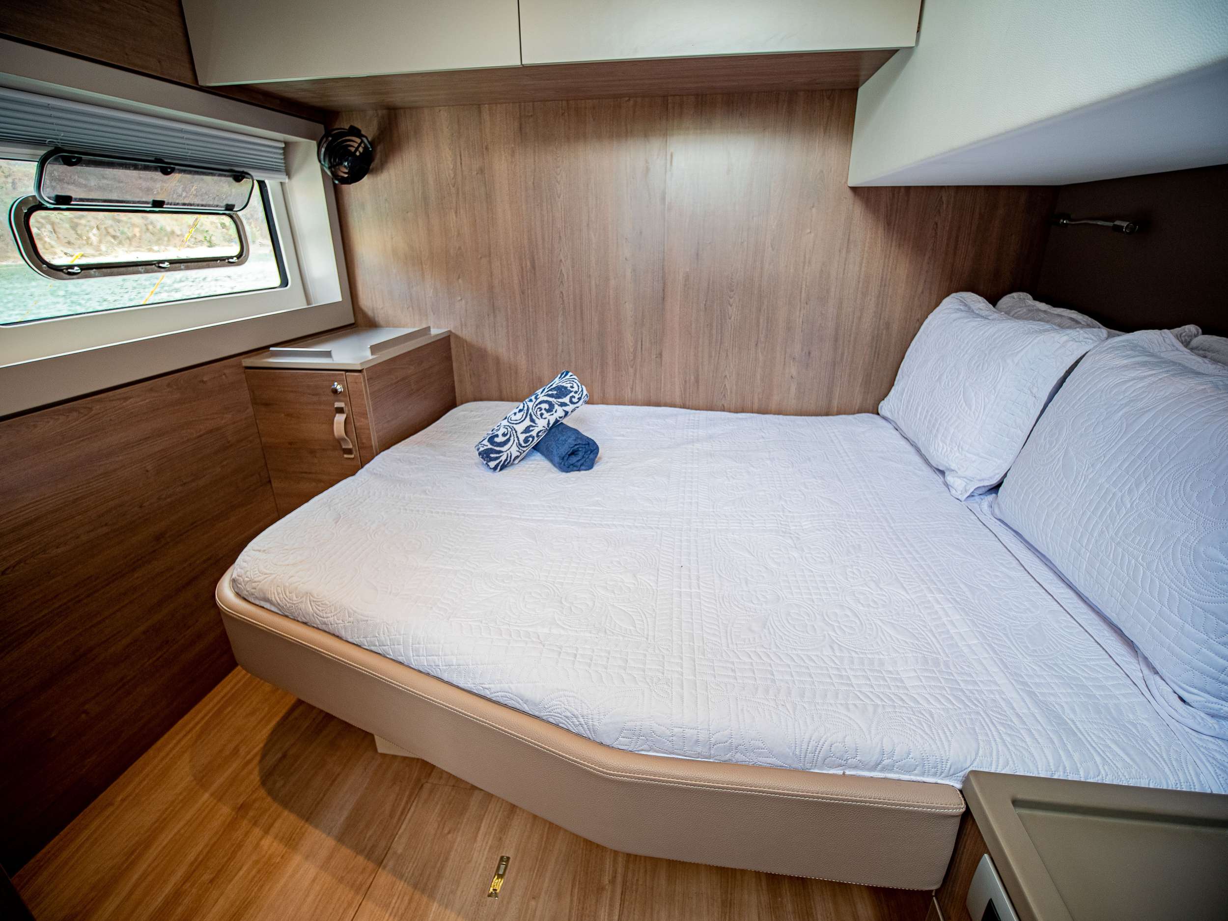 Charter Yacht BAVARIAN BLISS - Bali 4.8 - 4 Cabins - Tortola - Anegada - Virgin Gorda - BVI - Caribbean