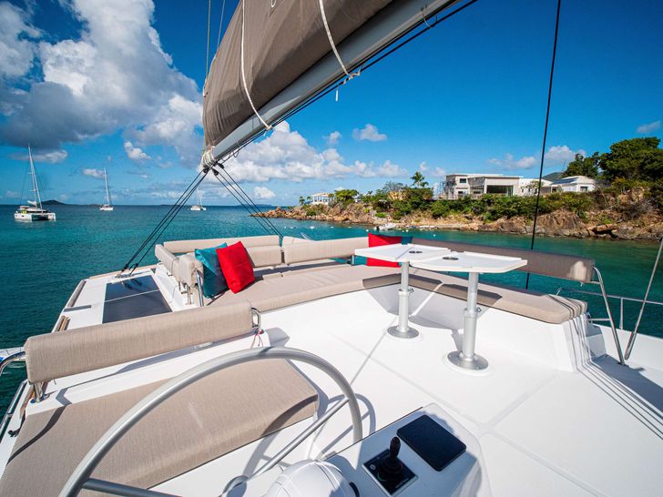 BAVARIAN BLISS Bali 4.8 - flybridge BAVARIAN BLISS Bali 4.8 - flybridge