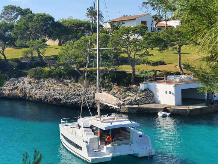 BE HAPPY Bali Catspace - anchored BE HAPPY Bali Catspace - anchored