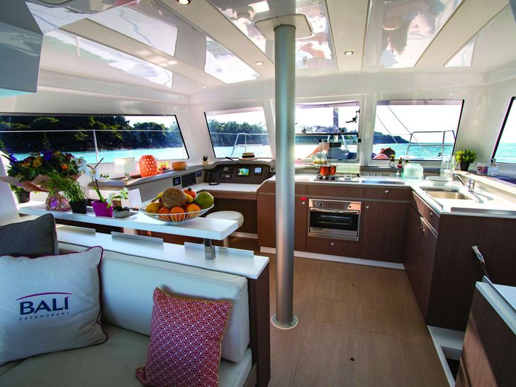 NAUTICAT Bali Catspace - interior NAUTICAT Bali Catspace - interior