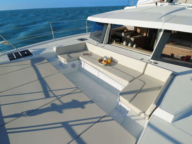 INTREPIDO Bali 4.1 - foredeck INTREPIDO Bali 4.1 - foredeck
