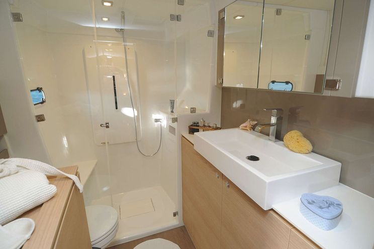 Charter Yacht INTREPIDO - Bali 4.1 - 3 Cabins - Ibiza - Palma - Mallorca - Balearics - Spain