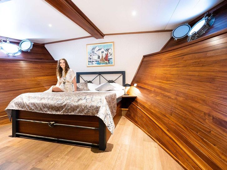 GALLANT - VIP cabin GALLANT - VIP cabin