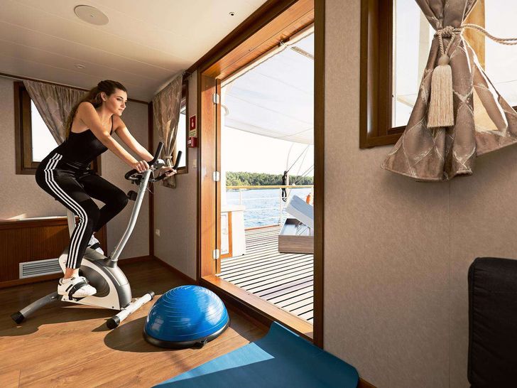 GALLANT - gym GALLANT - gym