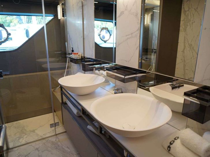 SHERO 26.14m Ferretti Motor Yacht Master Bathroom SHERO 26.14m Ferretti Motor Yacht Master Bathroom