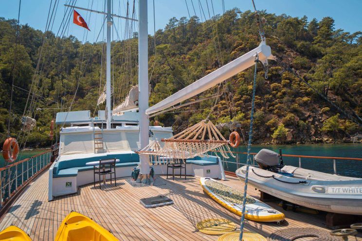 Charter Yacht WHITE SWAN - Custom 32m - 6 Cabins - Bodrum - Gocek - Marmaris