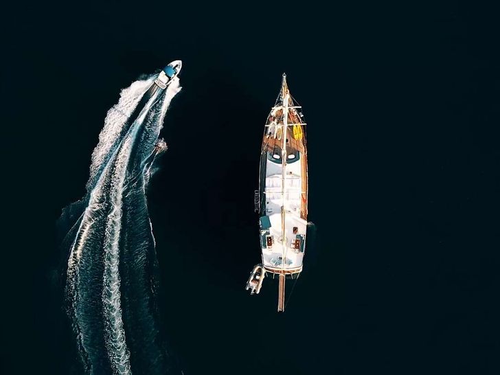 WHITE SWAN 32m Custom Gulet Top View WHITE SWAN 32m Custom Gulet Top View