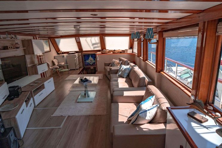 Charter Yacht WHITE SWAN - Custom 32m - 6 Cabins - Bodrum - Gocek - Marmaris
