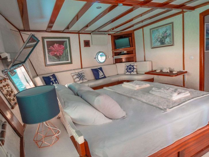 WHITE SWAN 32m Custom Gulet Master Cabin 2 WHITE SWAN 32m Custom Gulet Master Cabin 2