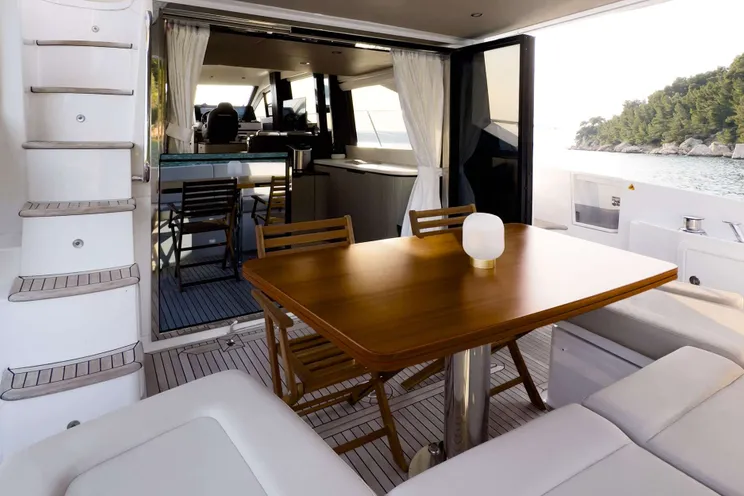 Charter Yacht BE HAPPY - Azimut 55 Fly - 3 Cabins - Kastela - Split - Dubrovnik - Hvar - Croatia