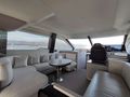 BE HAPPY Azimut 55 - saloon BE HAPPY Azimut 55 - saloon