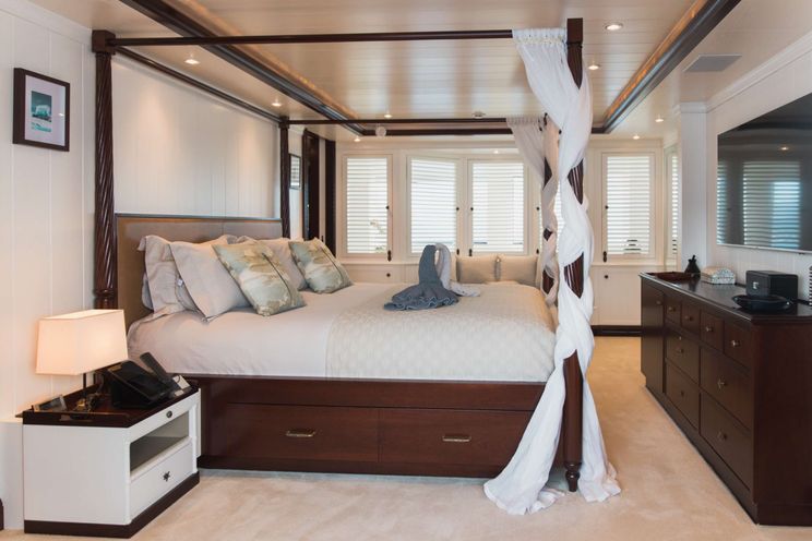 Charter Yacht Lady Trudy - CRN 43m - 5 Cabins - Cannes - Monaco - St Tropez