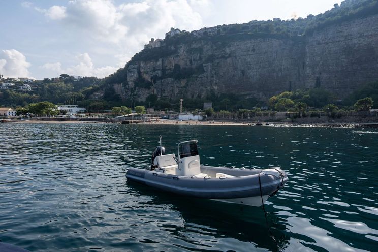 Charter Yacht RESILIENCE - Alalunga 78 - 4 Cabins - Ischia - Naples - Sicily - Riviera - Corsica - Sardinia