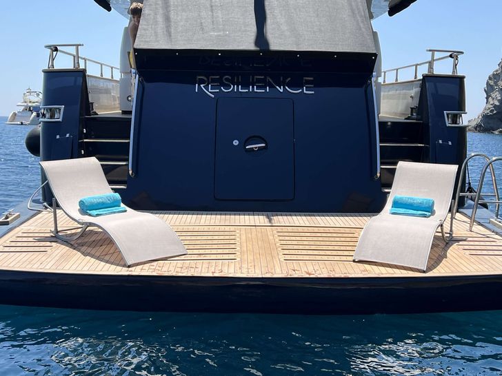 Stern platform Stern platform