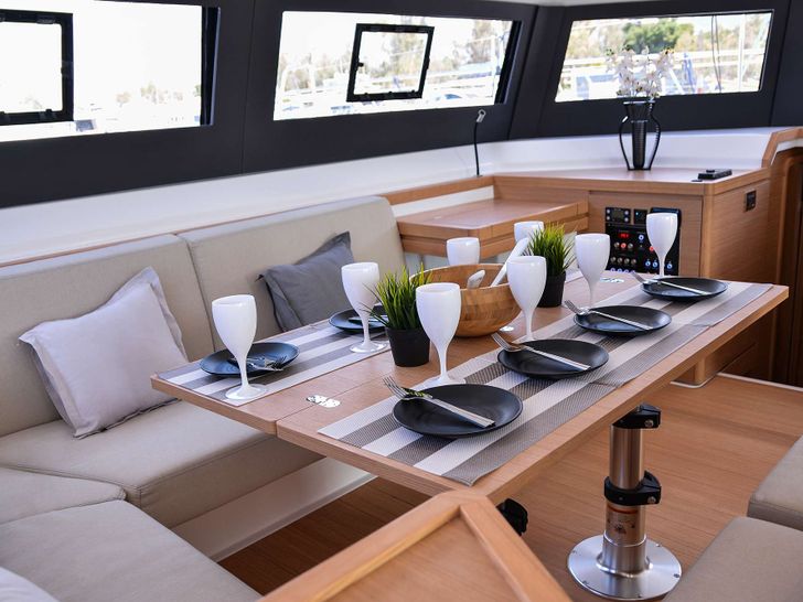 Dufour 48 MOJITO - Interior Dining Dufour 48 MOJITO - Interior Dining