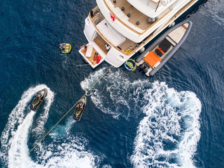 BARENTS Benetti 50m - water toys BARENTS Benetti 50m - water toys