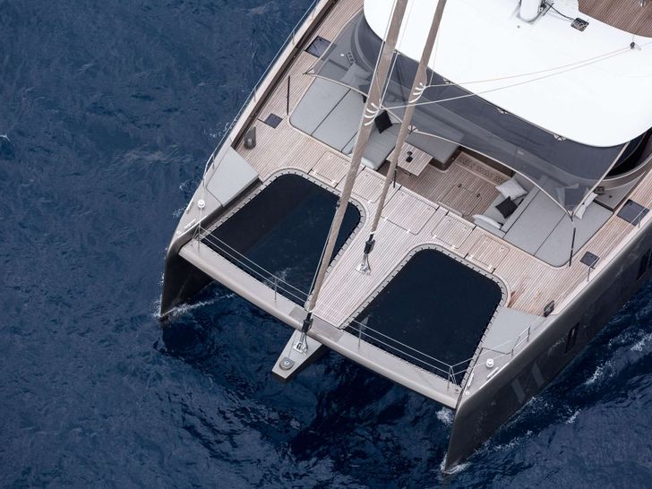 IPHARRA - Sunreef 102 stern
