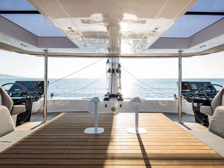 IPHARRA - Sunreef 102 flybridge