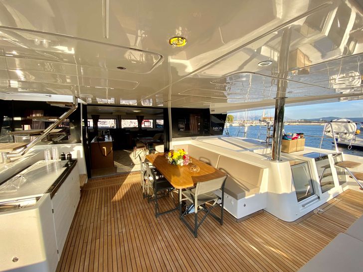 GRACE - aft deck dining GRACE - aft deck dining