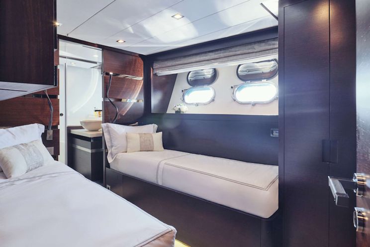 Charter Yacht HAKUNA MATATA - Couach 3700 Fly - 6 Cabins - Athens - Mykonos - Kefalonia