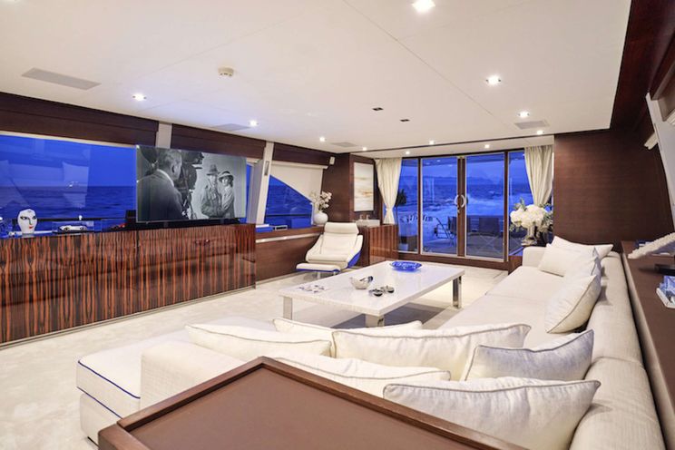 Charter Yacht HAKUNA MATATA - Couach 3700 Fly - 6 Cabins - Athens - Mykonos - Kefalonia