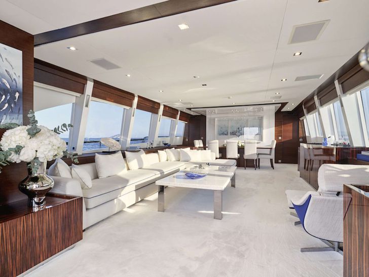 HAKUNA MATATA Couach 3700 FLY - saloon HAKUNA MATATA Couach 3700 FLY - saloon