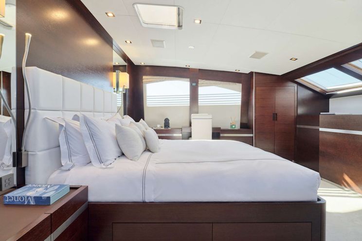 Charter Yacht HAKUNA MATATA - Couach 3700 Fly - 6 Cabins - Athens - Mykonos - Kefalonia