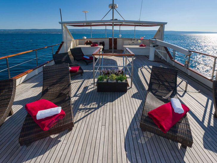 KORAB Custom 83 Sun Deck KORAB Custom 83 Sun Deck