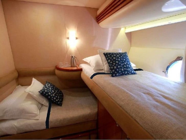 BLUE MED Azimut 70 Twin BLUE MED Azimut 70 Twin